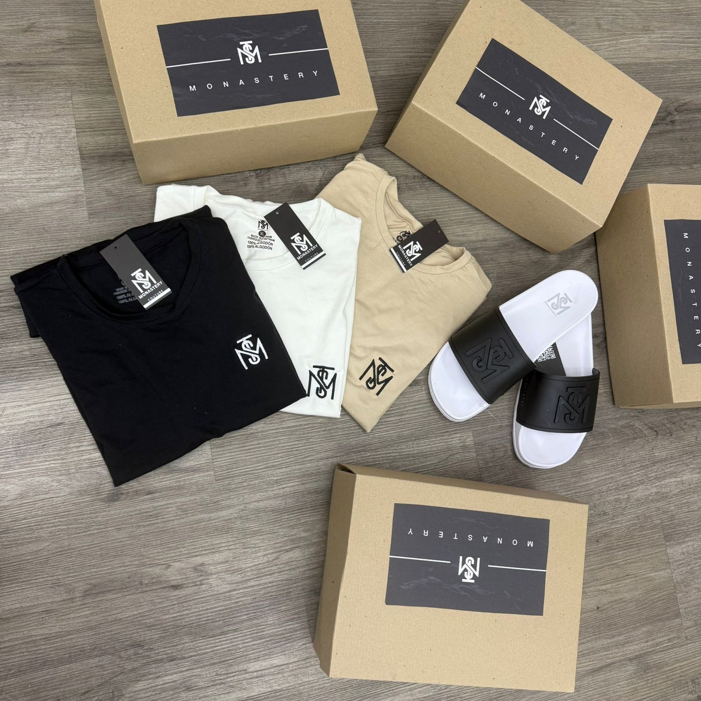 👕✨ COMBO MONASTERY – 3 Camisetas + Sandalia de Regalo 🎁!